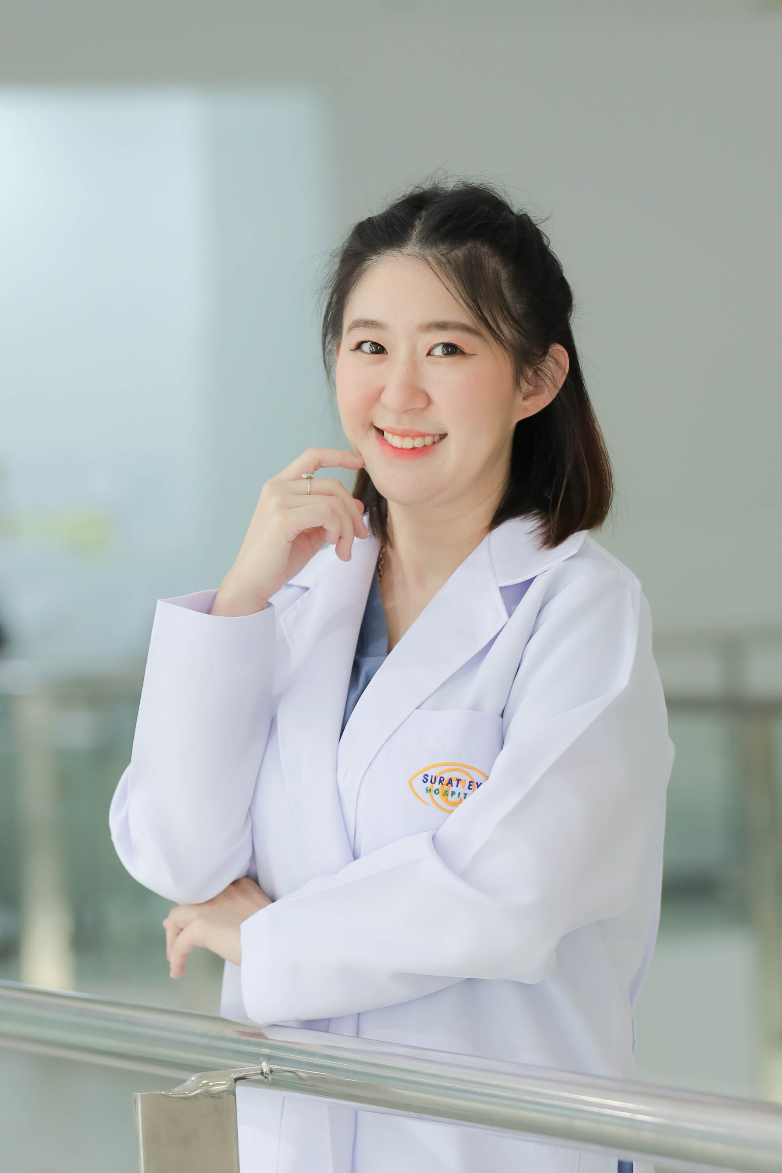 พญ.กัญญรัตน์ ลิขิตชีวาพร